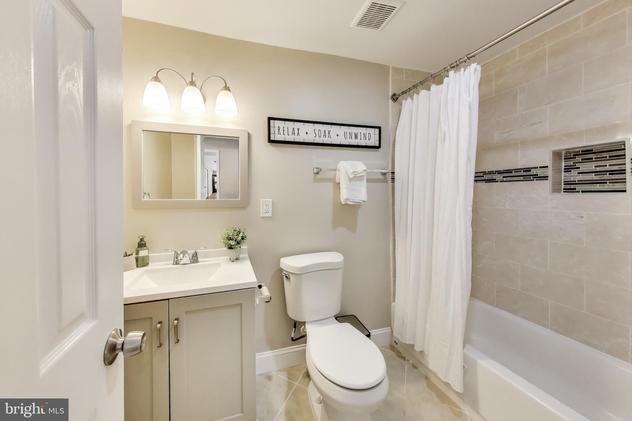 213 Swan Creek Road Fort Washington, MD 20744 - Photo 19 of 44 Full Bathroom 2