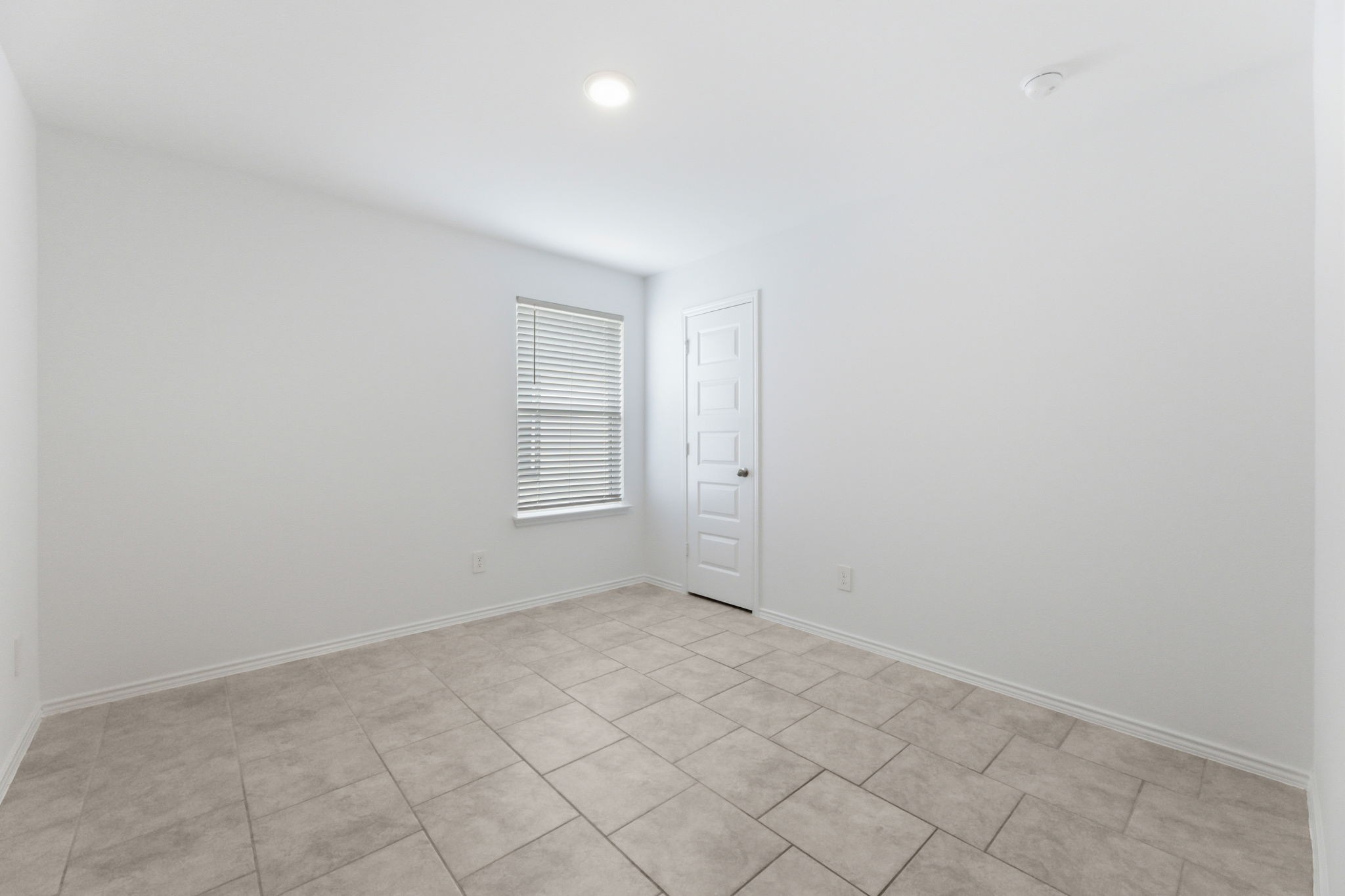 7530 Cynomys Court Rosharon, TX 77583 - Photo 21 of 30 Third Bedroom