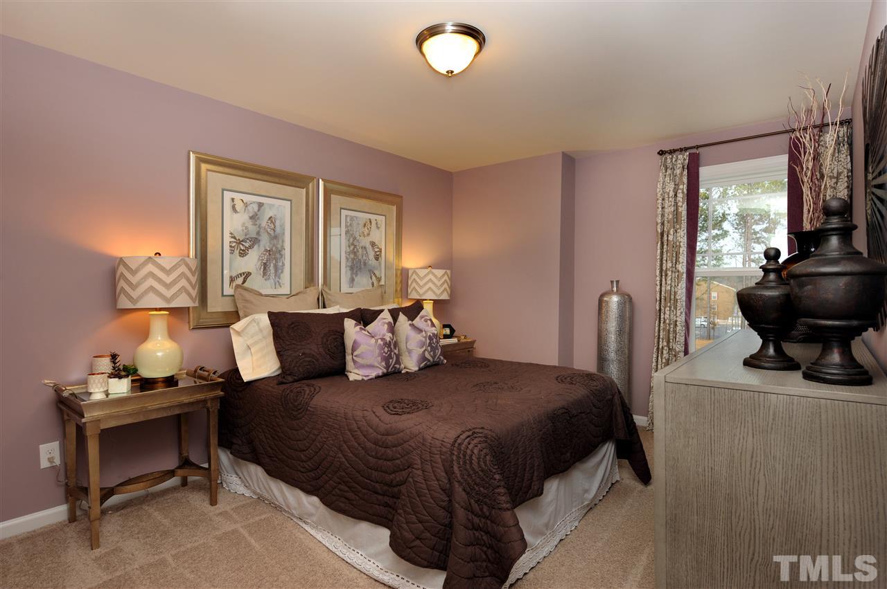 2429 Pecan Ridge Way Apex, NC 27502 - Photo 13 of 17 Gallery Image 13