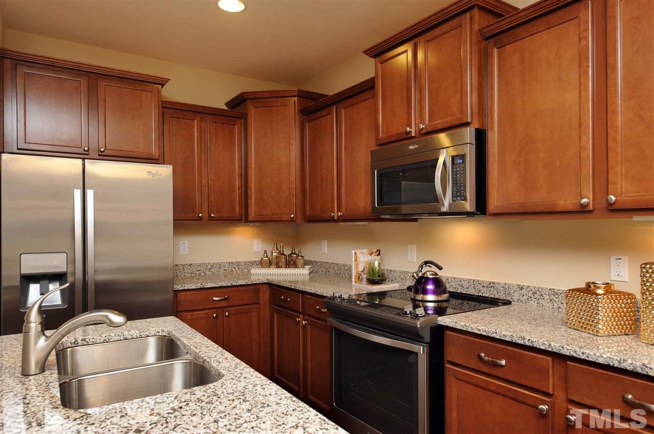 2429 Pecan Ridge Way Apex, NC 27502 - Photo 4 of 17 Gallery Image 4