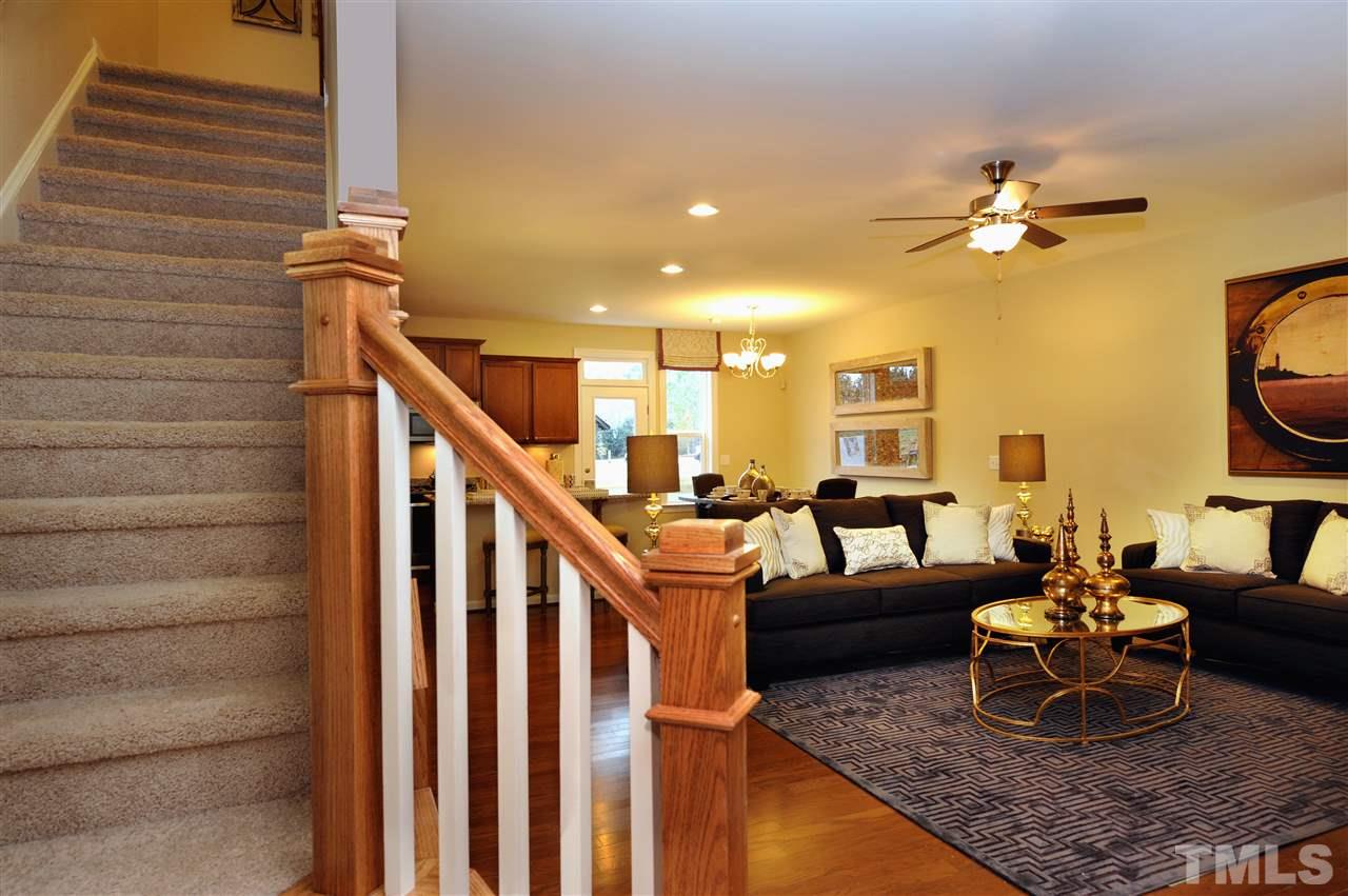 2429 Pecan Ridge Way Apex, NC 27502 - Photo 7 of 17 Gallery Image 7