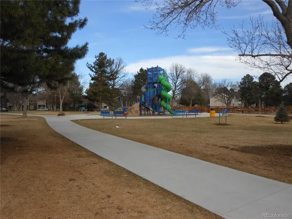 $1,895 | 3351 South Field Street, Unit 158, Lakewood, CO 80227