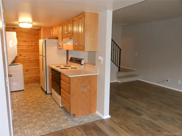 $1,895 | 3351 South Field Street, Unit 158, Lakewood, CO 80227