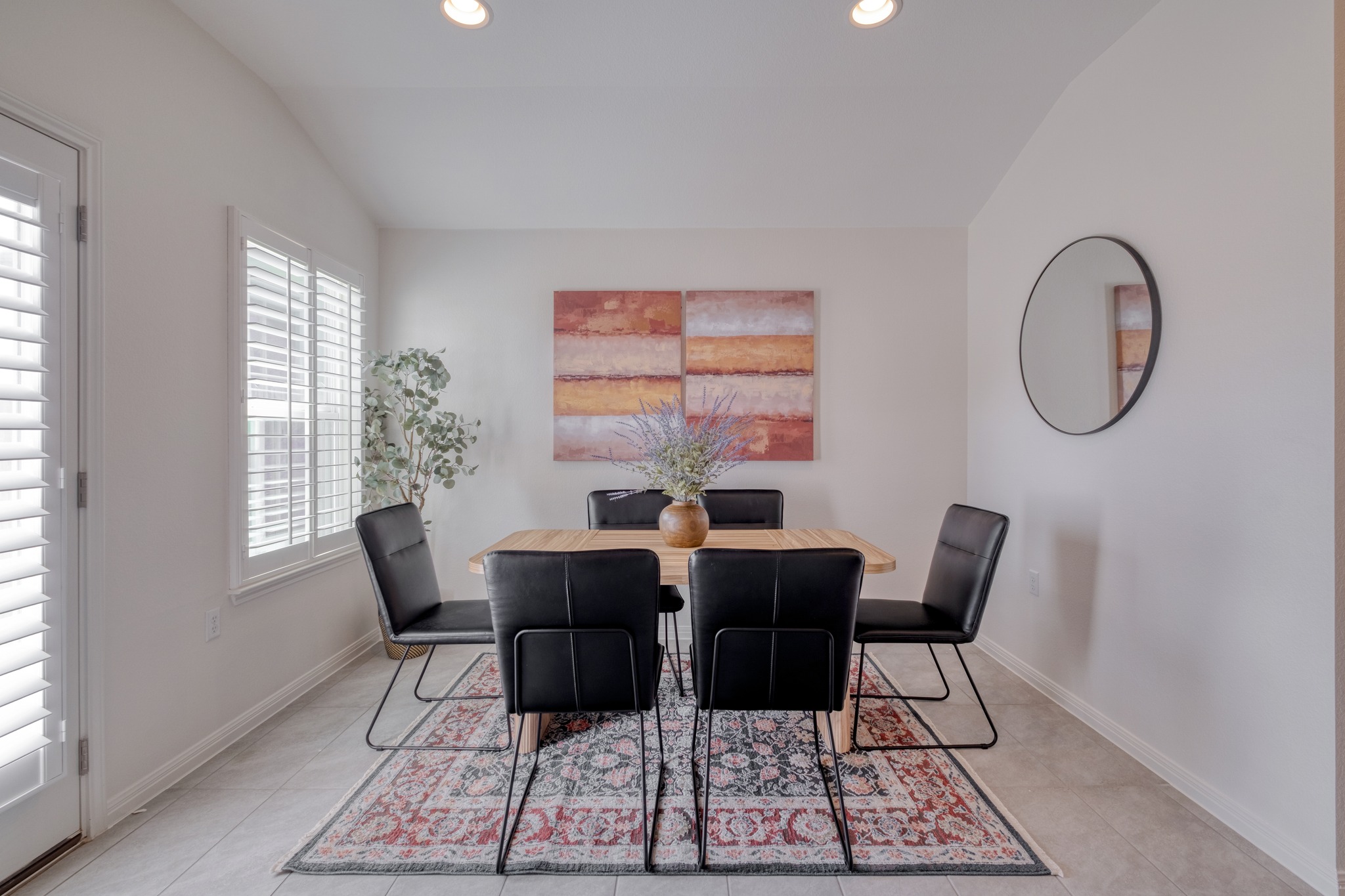 16400 Fetching Avenue Manor, TX 78653 - Photo 11 of 32 Dining space with lofted ceiling and recessed lighting