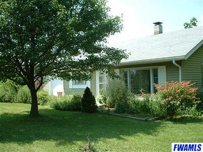 1510 West Wallen Road Fort Wayne, IN 46825 - Photo 2 of 3