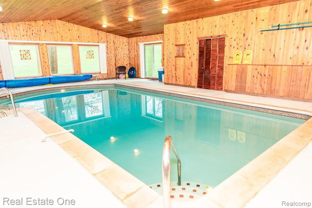1722 Crooks Road Rochester Hills, MI 48309 - Photo 43 of 53
