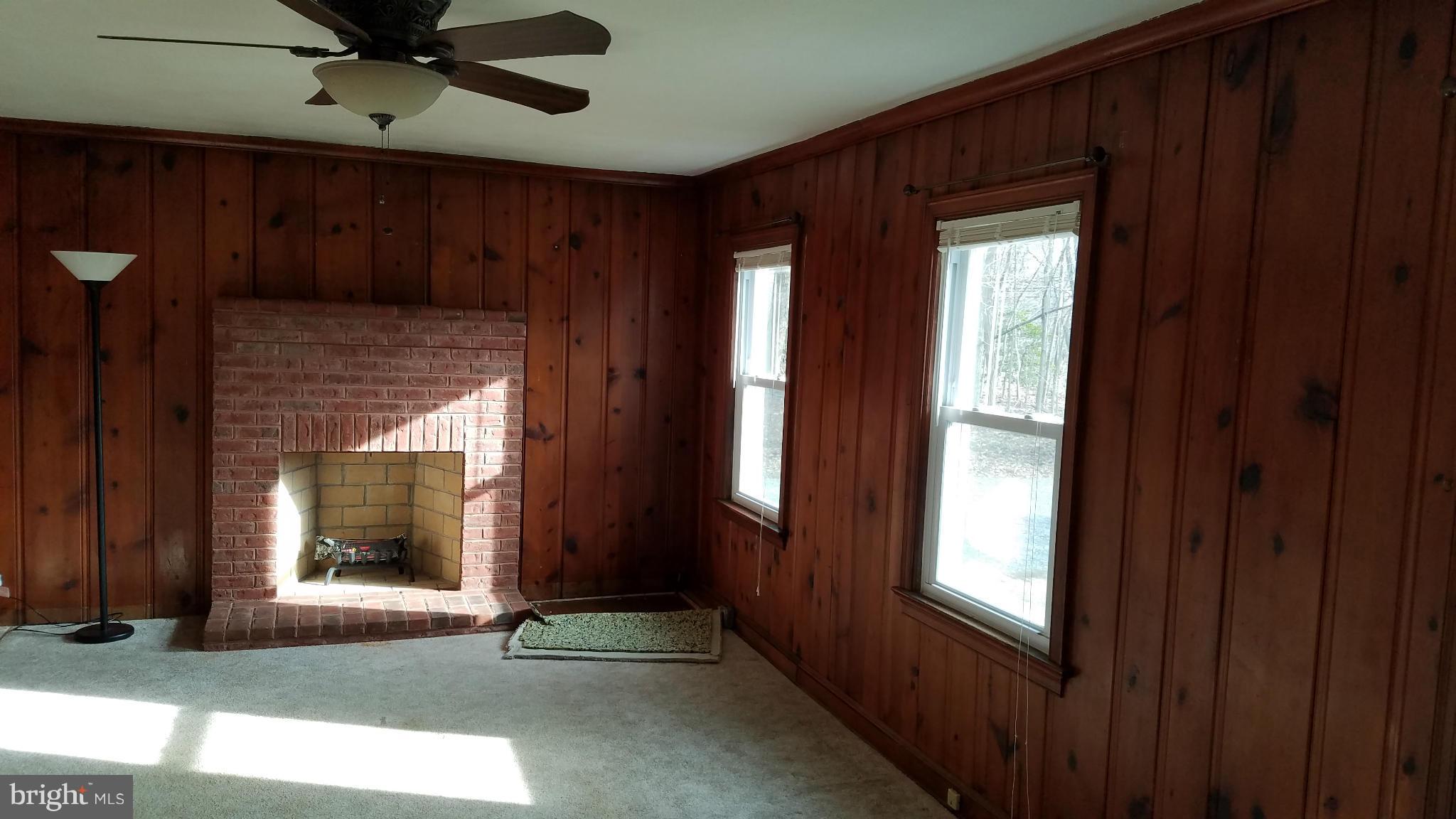 2653 Norbeck Road Silver Spring, MD 20906 - Photo 3 of 27 Living Room