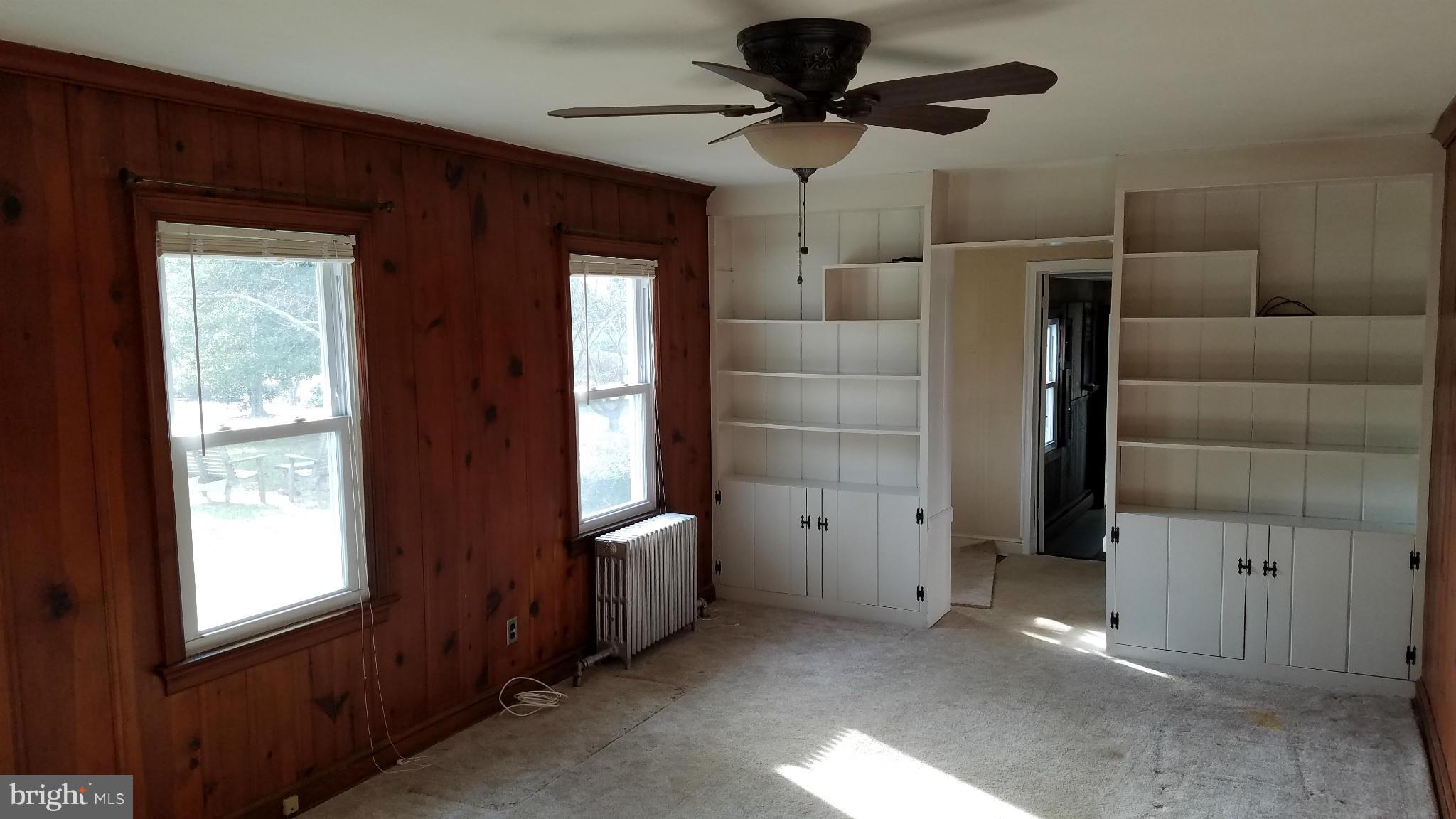 2653 Norbeck Road Silver Spring, MD 20906 - Photo 6 of 27 Living Room