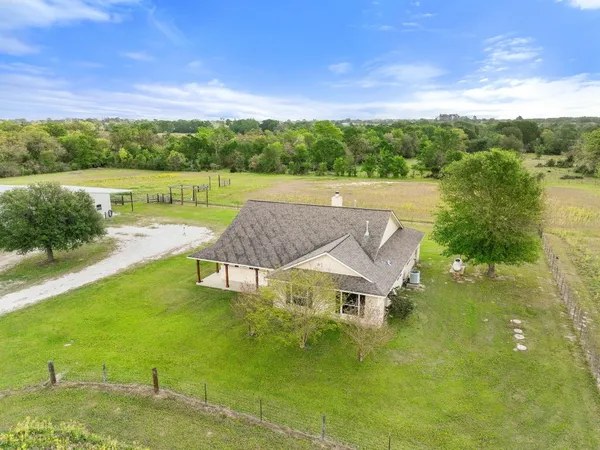 $810,000 | 3817 Hardy Road, Madisonville, TX 77864