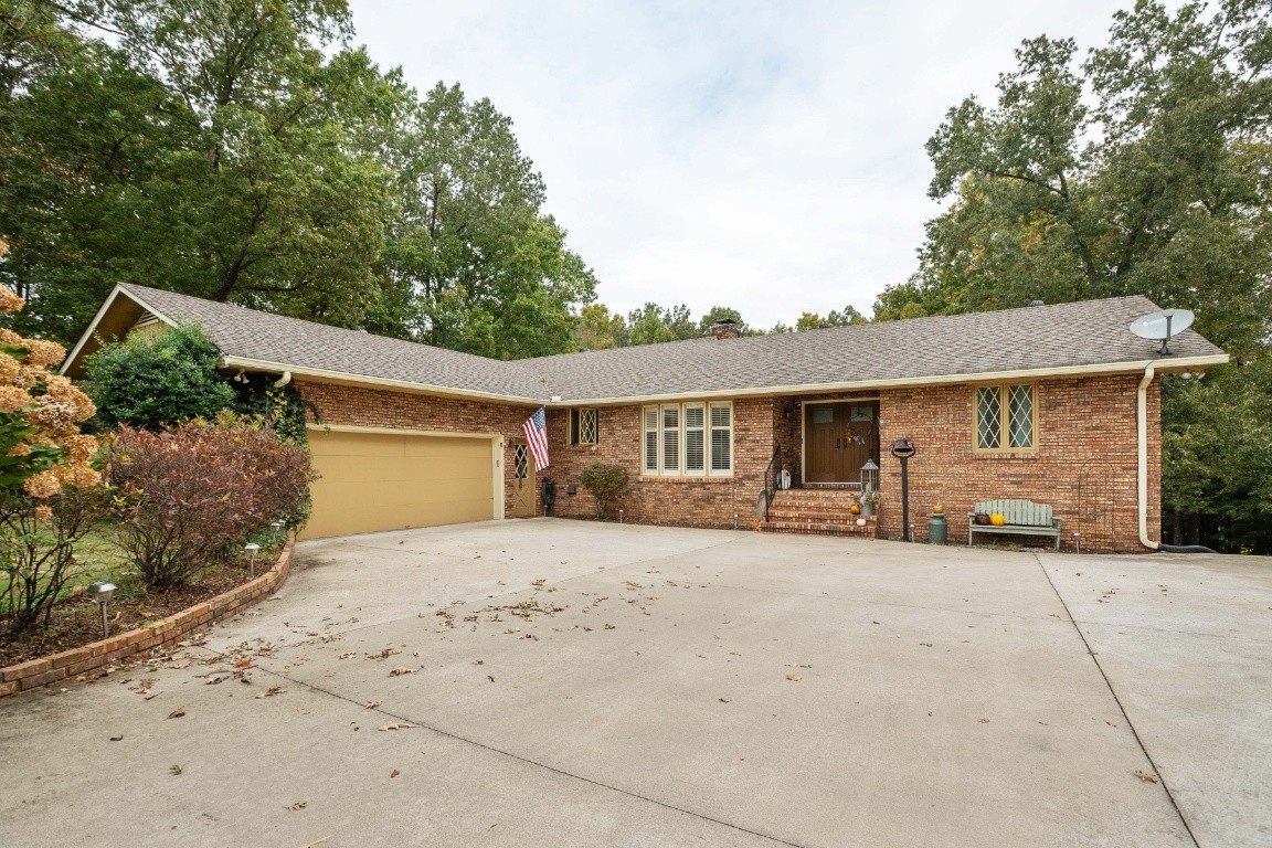 1159 Dimple Road Chapmansboro, TN 37035 - Photo 5 of 50 Gallery Image 5