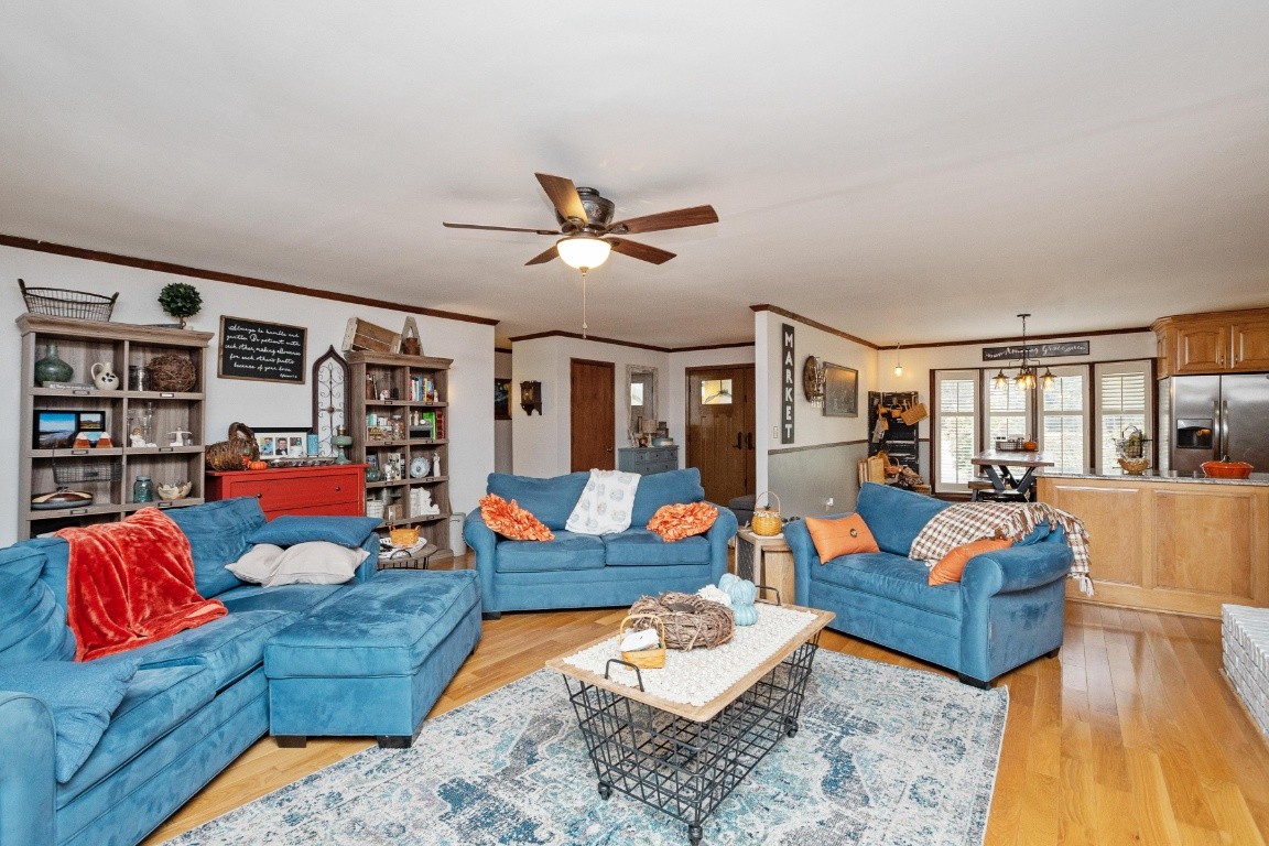 1159 Dimple Road Chapmansboro, TN 37035 - Photo 9 of 50 Gallery Image 9