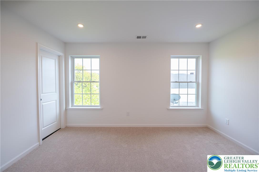 560 Long Street, Unit 2 Emmaus, PA 18049 - Photo 14 of 18