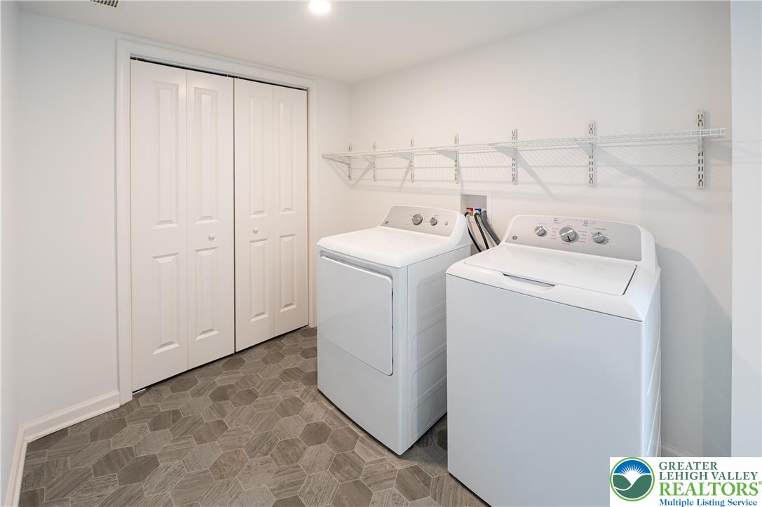 560 Long Street, Unit 2 Emmaus, PA 18049 - Photo 3 of 18