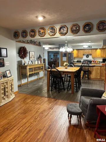 $439,900 | 13916 Leisure Lane, Benton, IL 62812