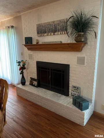 $439,900 | 13916 Leisure Lane, Benton, IL 62812