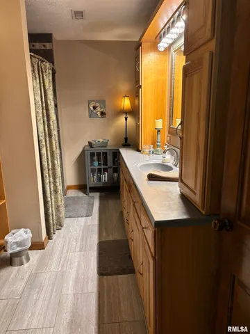 $439,900 | 13916 Leisure Lane, Benton, IL 62812