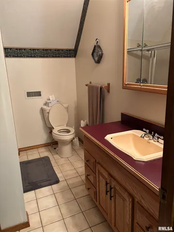 $439,900 | 13916 Leisure Lane, Benton, IL 62812