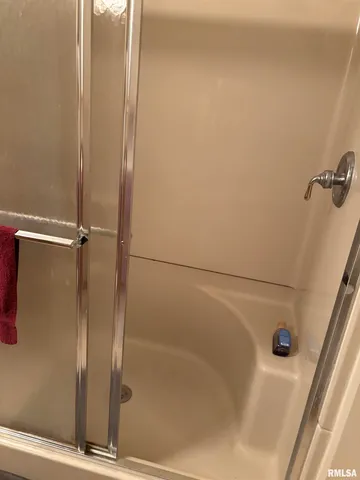 $439,900 | 13916 Leisure Lane, Benton, IL 62812