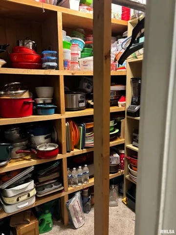 $439,900 | 13916 Leisure Lane, Benton, IL 62812