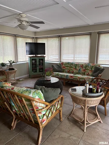 $439,900 | 13916 Leisure Lane, Benton, IL 62812