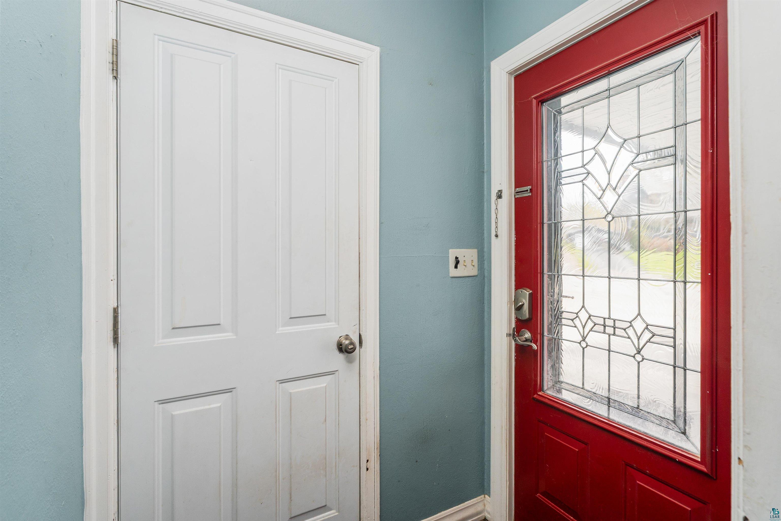 4631 London Road Duluth, MN 55804 - Photo 40 of 58