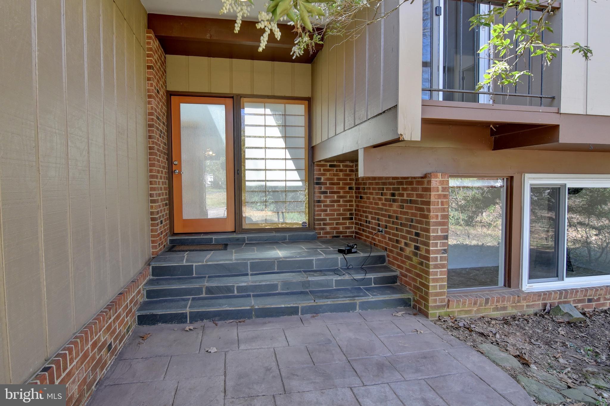 12013 Canter Lane Reston, VA 20191 - Photo 2 of 44 Front door