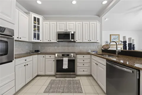 $1,250,000 | 25 Southern View Drive, Narragansett, RI 02882