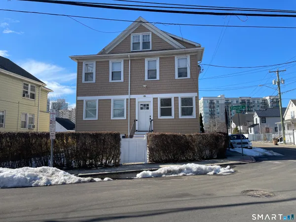 $3,000 | 41 Elmcroft Road, Stamford, CT 06902