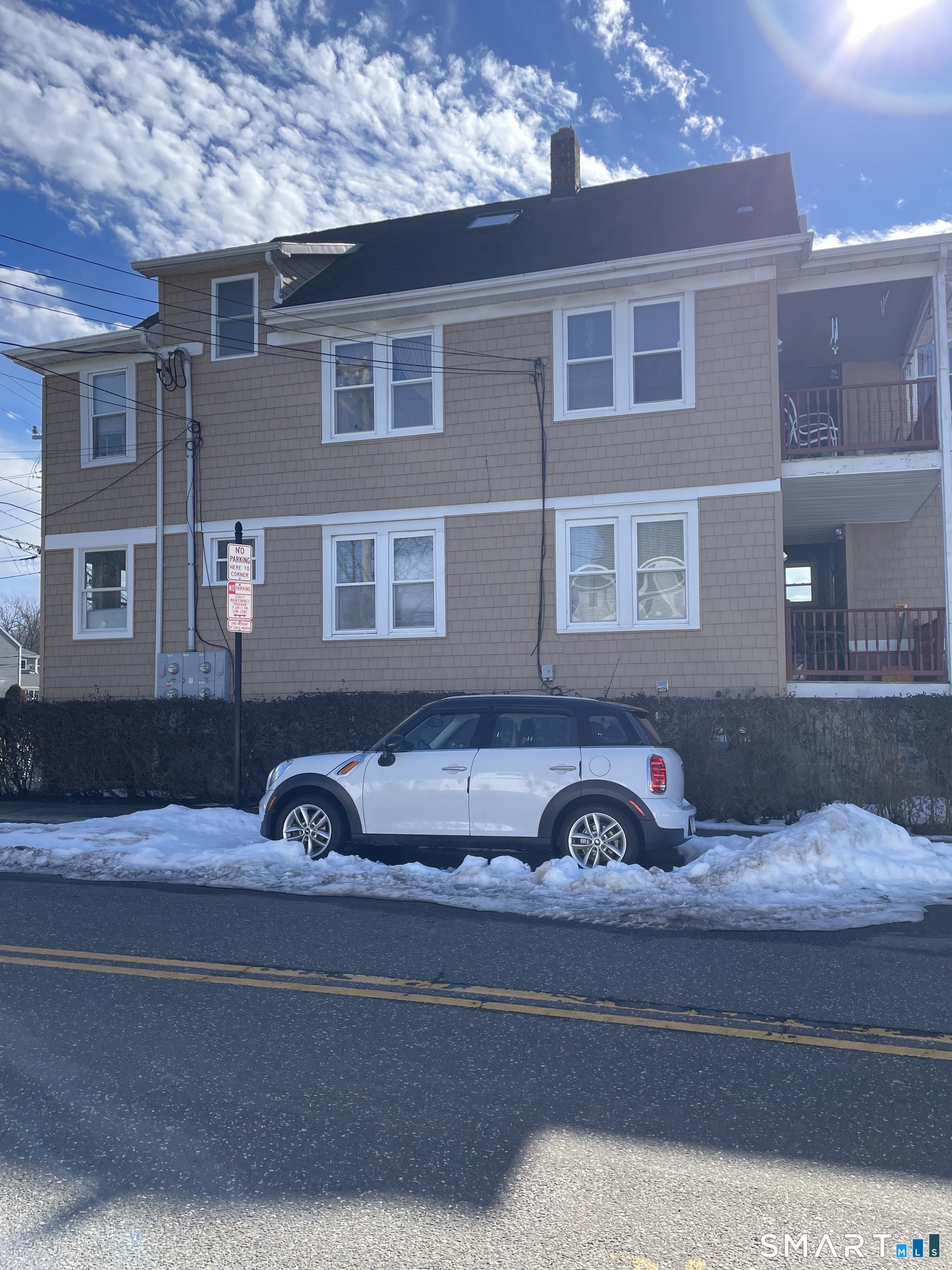 41 Elmcroft Road Stamford, CT 06902 - Photo 2 of 23