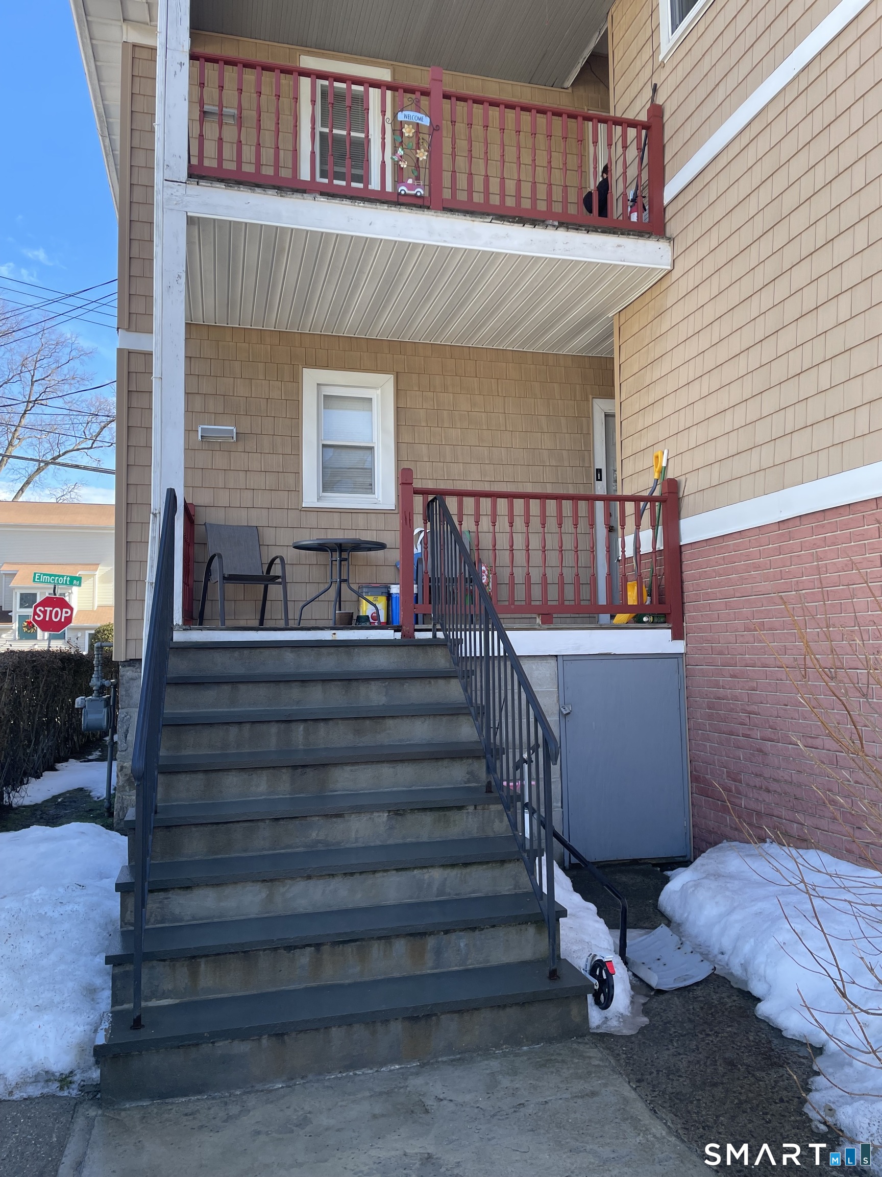 41 Elmcroft Road Stamford, CT 06902 - Photo 4 of 23