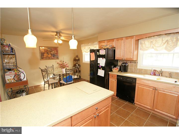 16 Bayberry Road Ewing, NJ 08618 - Photo 8 of 20 Kitchen
