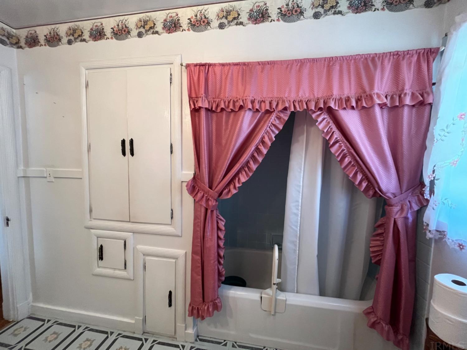 518 West Grace Street Rensselaer, IN 47978 - Photo 7 of 29 Gallery Image 7