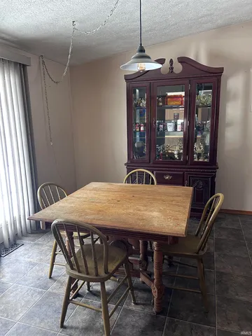 $215,000 | 10788 North Ogden Road, North Manchester, IN 46962