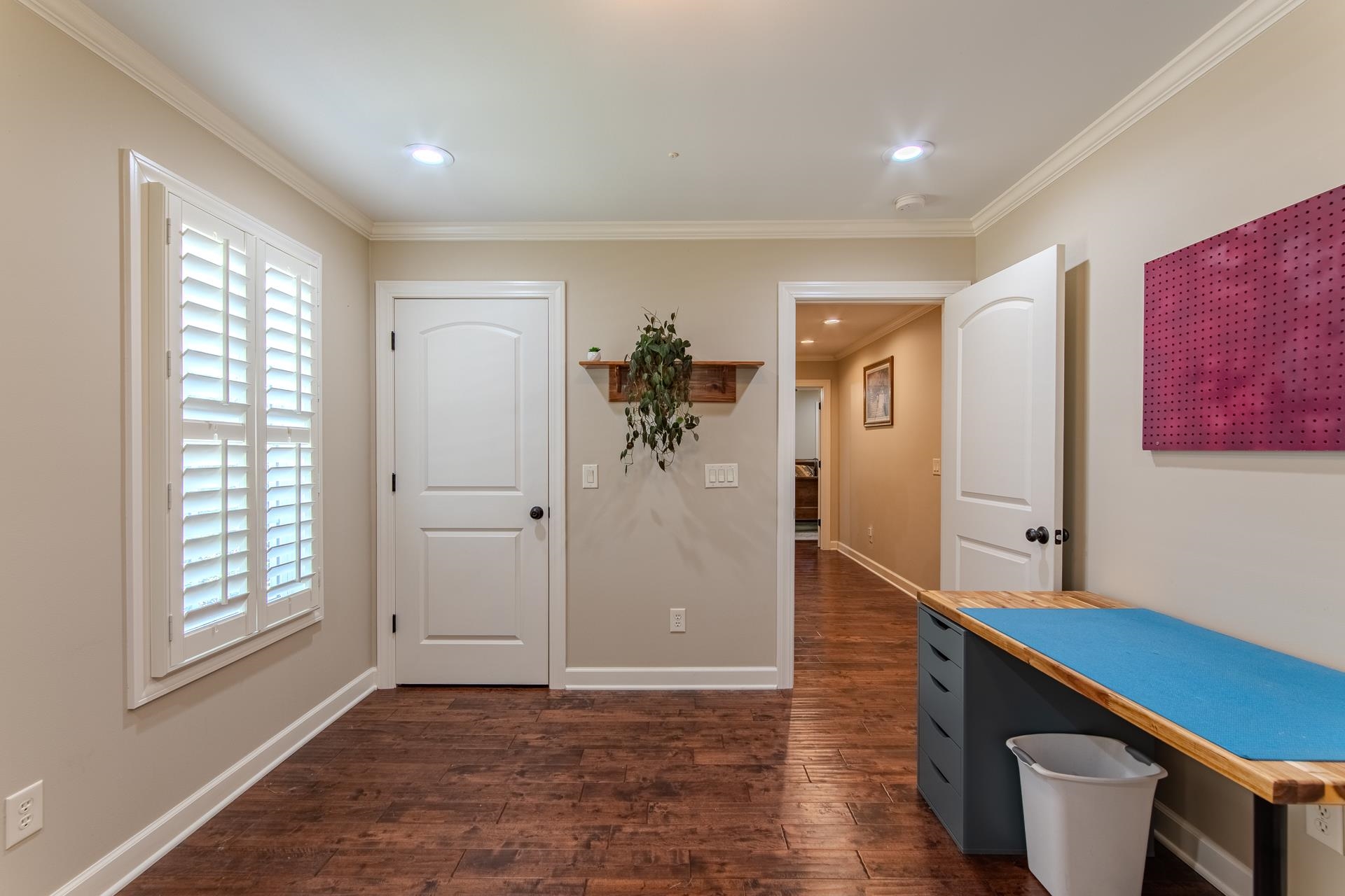115 Partridge Lane Savannah, TN 38372 - Photo 36 of 40 a view of a hallway with wooden floor and staircase