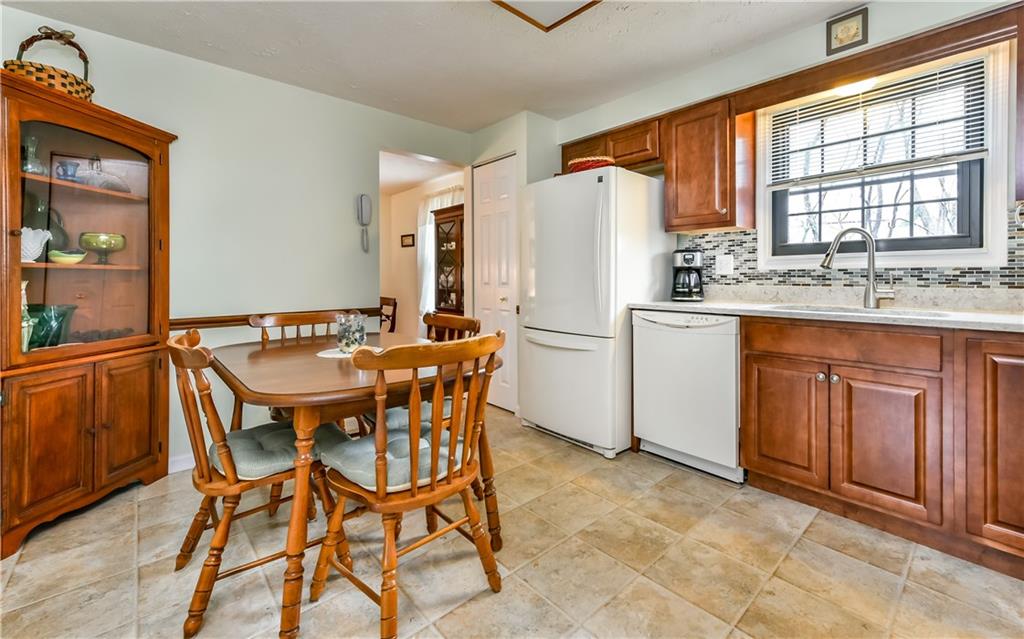 4748 Bayfield Road Allison Park, PA 15101 - Photo 7 of 25 Gallery Image 7