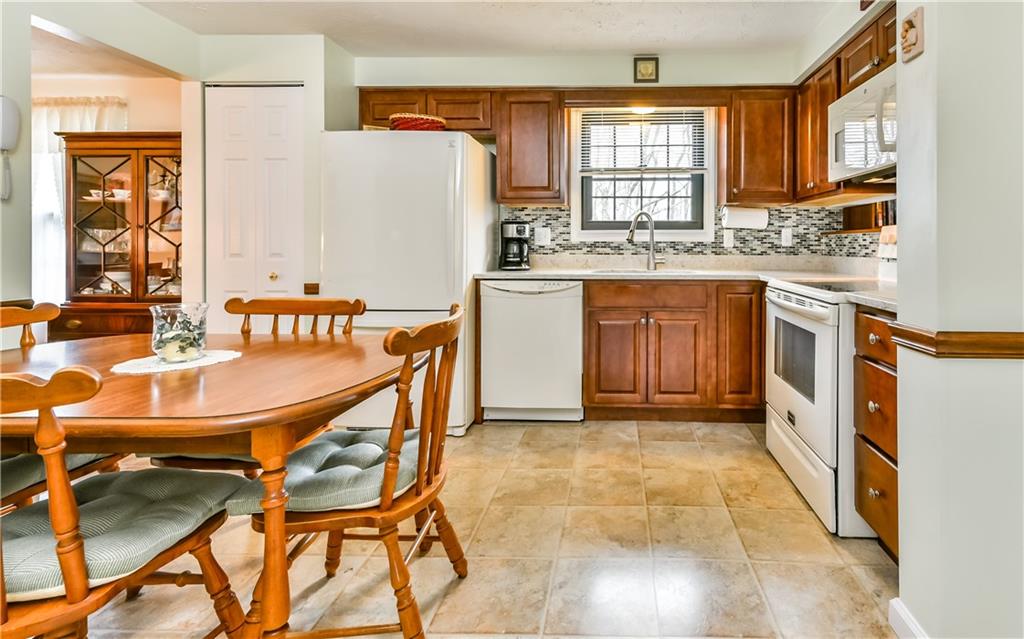 4748 Bayfield Road Allison Park, PA 15101 - Photo 8 of 25 Gallery Image 8