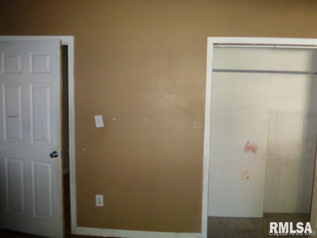 2125 Yale Boulevard Springfield, IL 62703 - Photo 6 of 12 Gallery Image 6