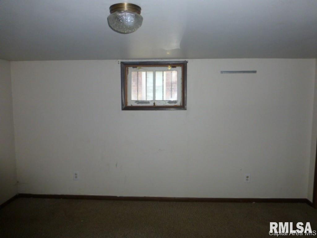 2125 Yale Boulevard Springfield, IL 62703 - Photo 10 of 12 Gallery Image 10