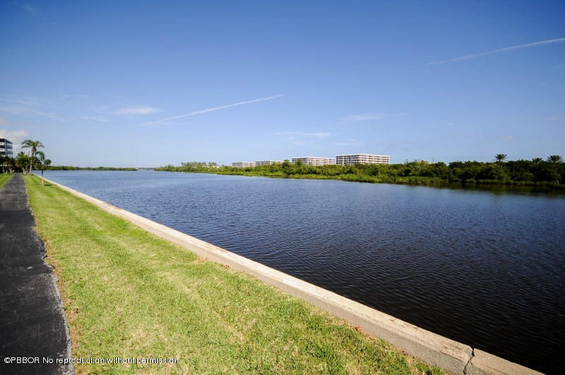 2185 Ibis Isle Road, Unit 2 Palm Beach, FL 33480 - Photo 21 of 26 a view of lake and mountain
