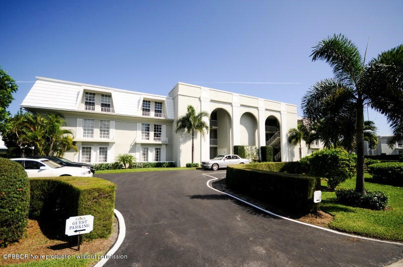 2185 Ibis Isle Road, Unit 2 Palm Beach, FL 33480 - Photo 24 of 26 a view of outdoor space with seating area and barbeque oven