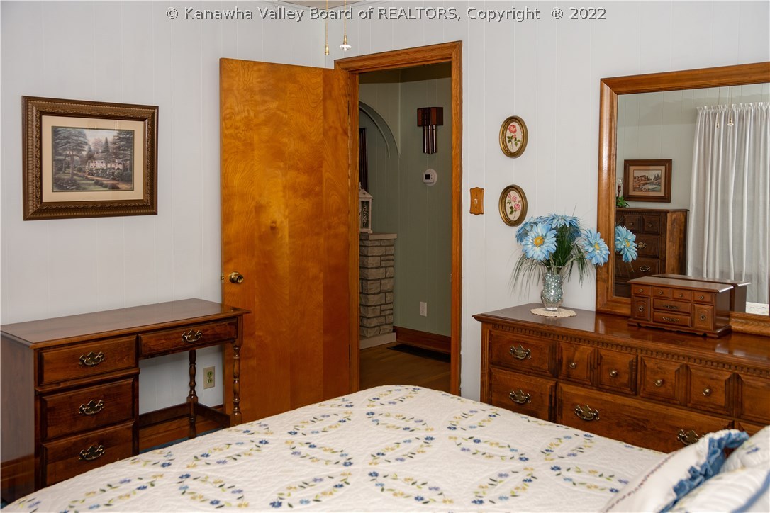 76 Williams Road London, WV 25126 - Photo 13 of 28 Gallery Image 13