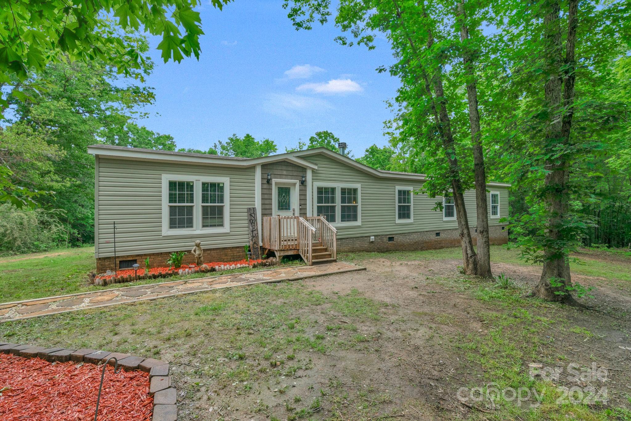 5512 Golf Course Road Great Falls, SC 29055 - Photo 2 of 45 Gallery Image 2