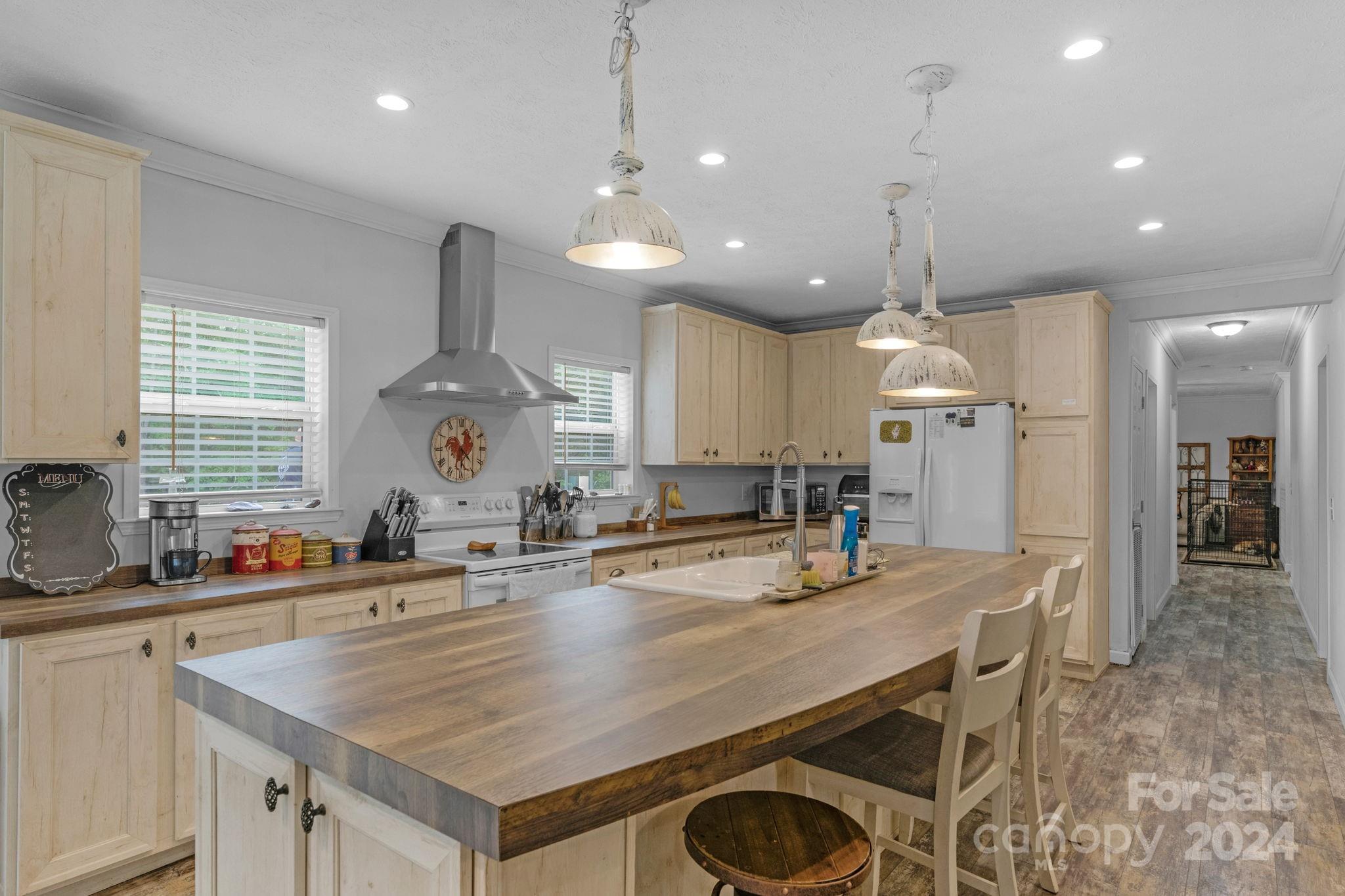 5512 Golf Course Road Great Falls, SC 29055 - Photo 10 of 45 Gallery Image 10