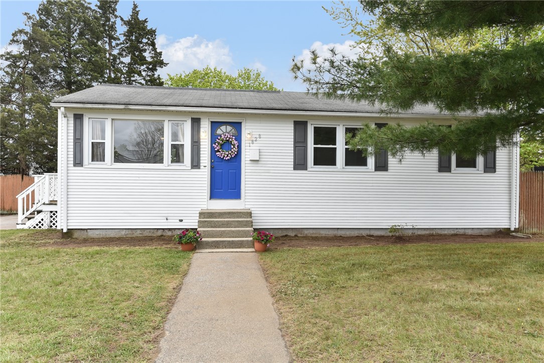 1828 West Shore Road Warwick, RI 02889 - Photo 3 of 28 Gallery Image 3