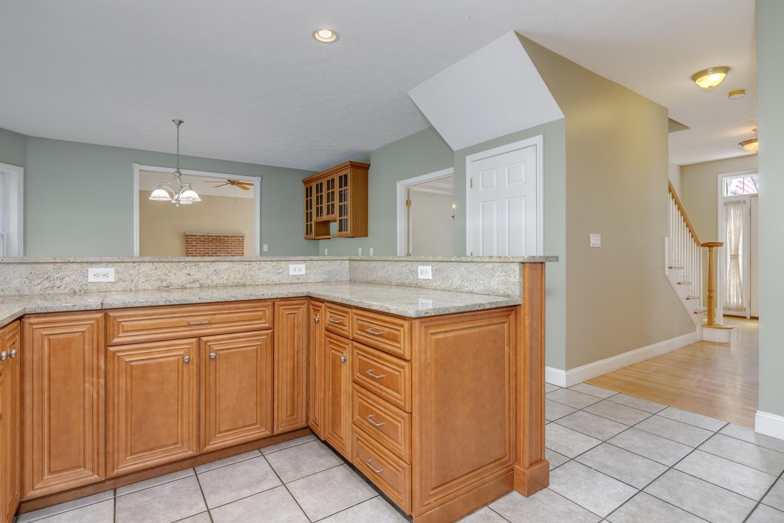 27 Mockingbird Hill Road Windham, NH 03087 - Photo 10 of 46