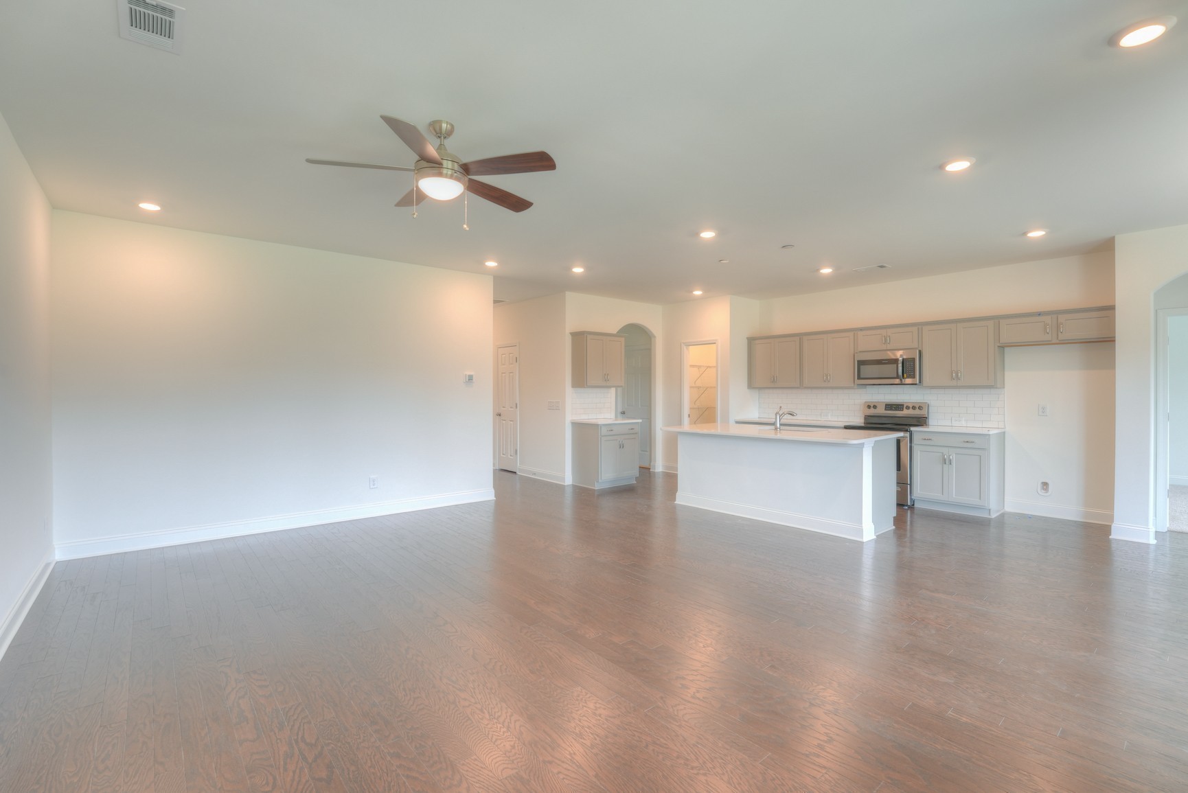 3119 Arbor Valley Rd Spring Hill Spring Hill, TN 37174 - Photo 5 of 9