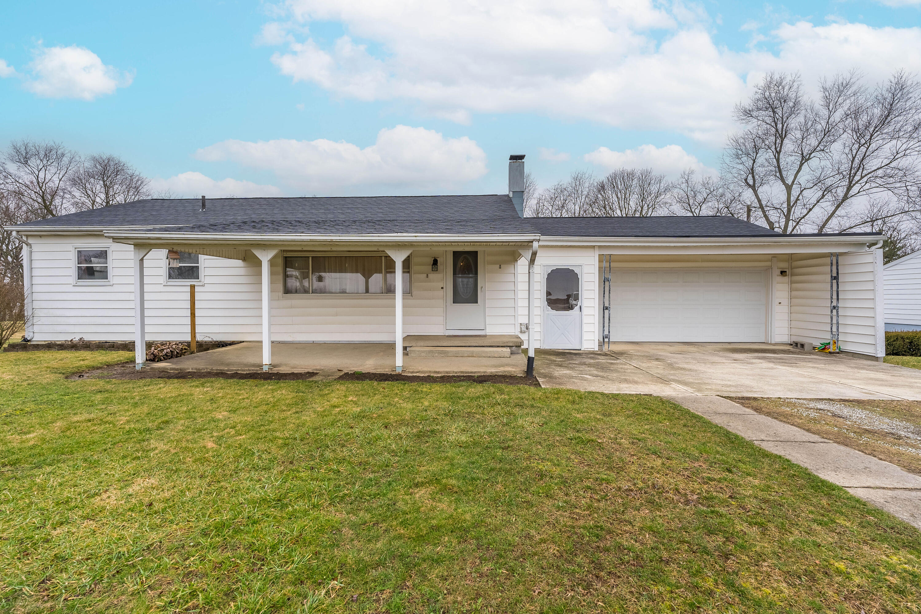 6067 Pasco-Montra Road Sidney, OH 45365 - Photo 1 of 33