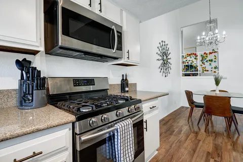 $340,000 | 1348 South Camino Real, Palm Springs, CA 92264