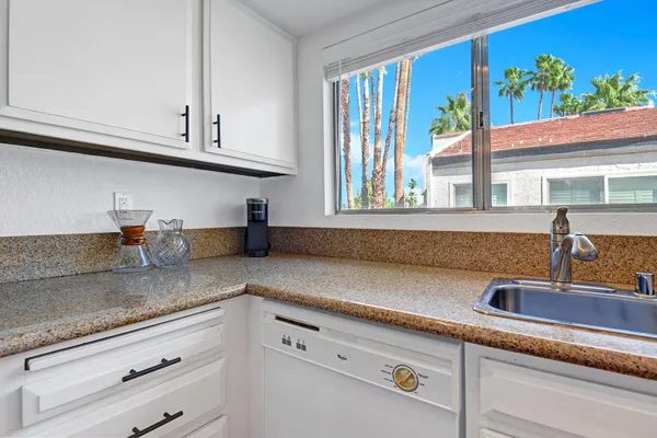 $340,000 | 1348 South Camino Real, Palm Springs, CA 92264