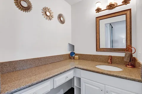 $340,000 | 1348 South Camino Real, Palm Springs, CA 92264